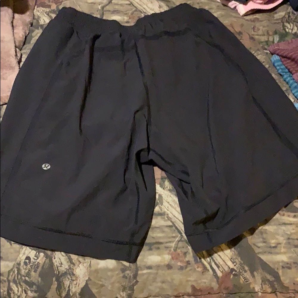 Lululemon basketball shorts
